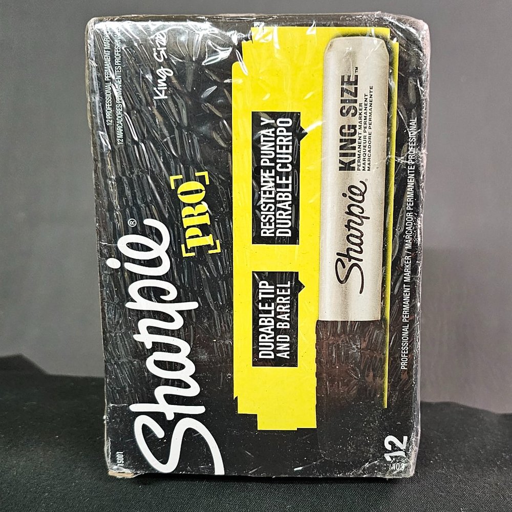 Sharpie PRO Permanent Markers King Sized Chisel Tip Black 12 Ct. Box New